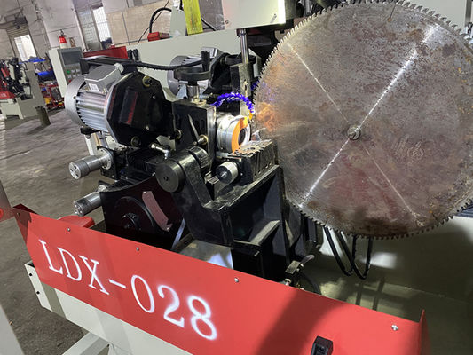 Całkowicie automatyczna CNC podwójna głowa szlifowania bok kąt biegów piła ostrze szlifowania maszyny LDX-028A