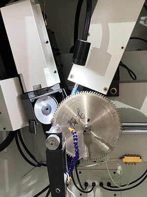 LDX-026A serwo zasilacz pełny CNC okrągła piła ostrze przednie i tylne grinder kątowy